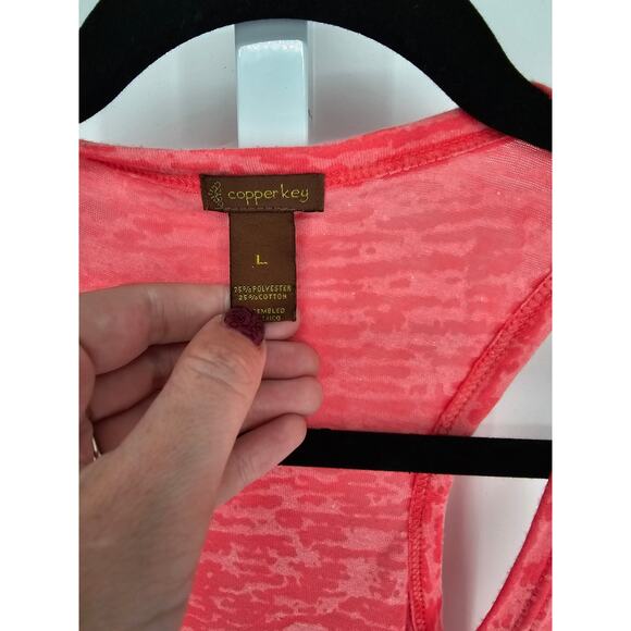 Copper Key Women's Scoop Neck Pink Sleeveless Sequins Blended Tank Top Size L - Picture 3 of 4